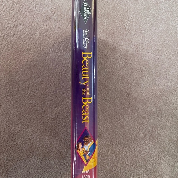 Vintage Beauty and the Beast Walt Disney's Black Diamond Classic VHS 1992 RARE 🥀 - Picture 2 of 16